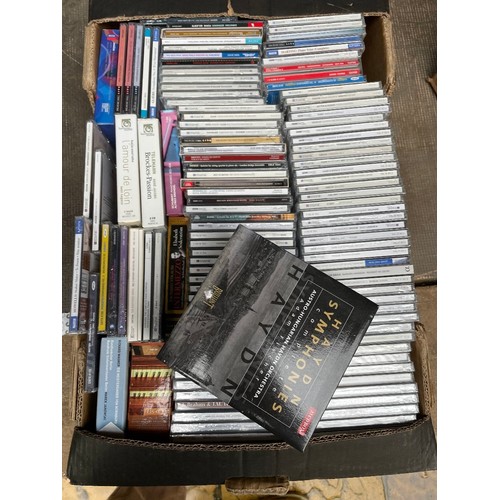 101 - A collection of classical LPs and CDs (16 boxes)