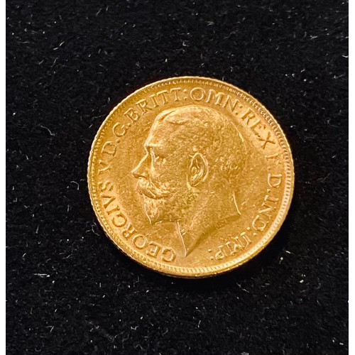118 - A George V sovereign, 1911