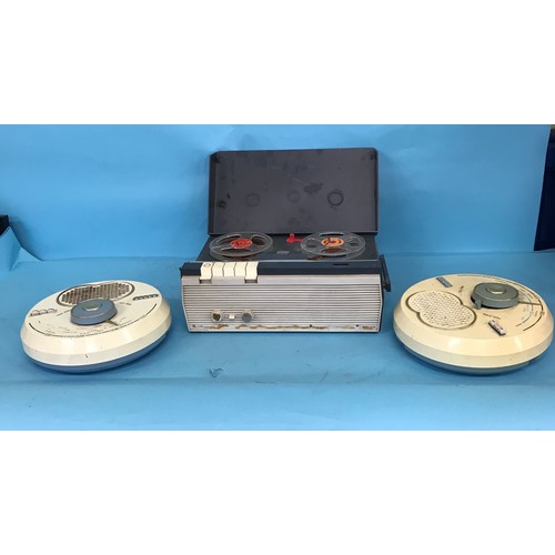 82 - A Bush portable radio, type VTR130C and ten other radios (11)