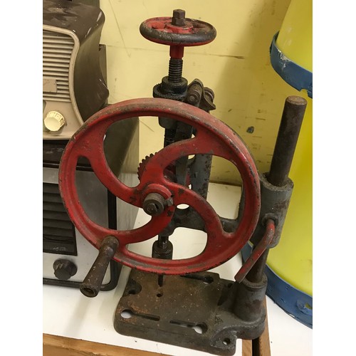 97 - An arcade money spinner, a child's desk and various other items (qty)