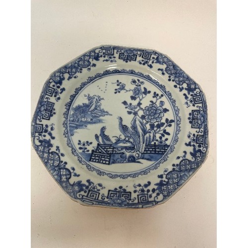 654 - A set of five 19th century Chinese plates, decorated birds, flowers and foliage and underglaze blue,... 