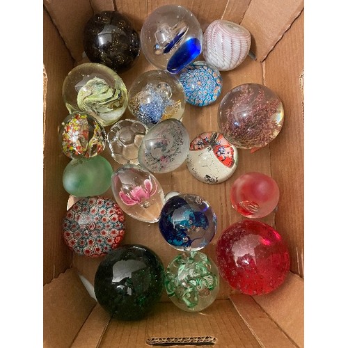 616 - A novelty glass paperweight, in the form of a whale and 100 other glass and novelty paperweights (5 ... 