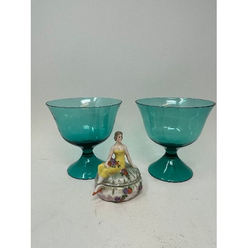 625 - A pair of Art Noveau style lustre glass vases, 11 cm high, other glass and assorted ceramics (two bo... 