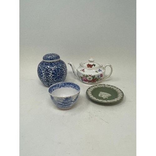 625 - A pair of Art Noveau style lustre glass vases, 11 cm high, other glass and assorted ceramics (two bo... 