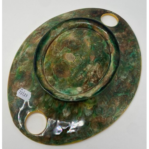 572 - A Victorian majolica oval strawberry dish, probably Minton, 36 cm wide
