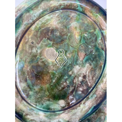 572 - A Victorian majolica oval strawberry dish, probably Minton, 36 cm wide