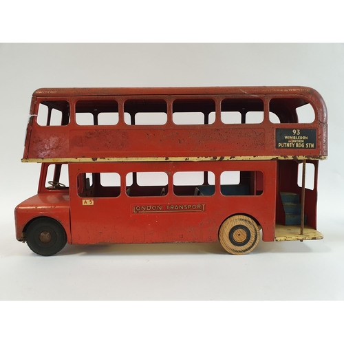 340 - A Tri-ang railways tinplate London bus