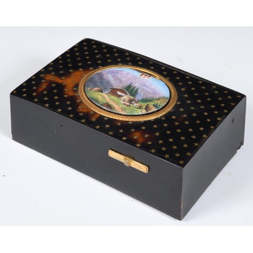 244 - A late 19th century singing bird box, the top fitted an oval hinged cover, the exterior decorated a ... 