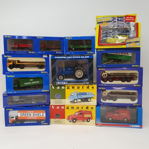 304 - An Ertl Fordson Super Major Tractor, boxed and various other model trucks and tractors, all boxed (b... 