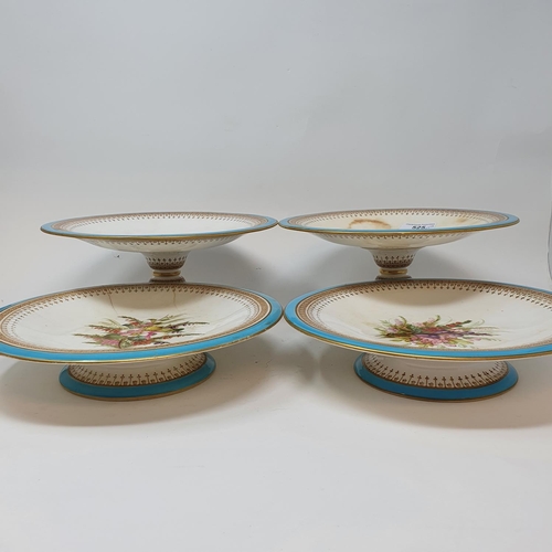 525 - A Royal Worcester dessert service, having five tazzi and nine plates, 23 cm diameter (14)...