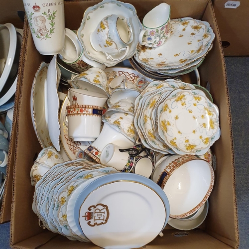 532 - A Royal Doulton Reflection pattern part dinner service, other ceramics and items (qty)...