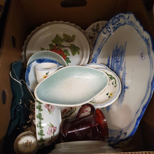 538 - A Royal Worcester part dinner service, and various other ceramics (2 boxes)...