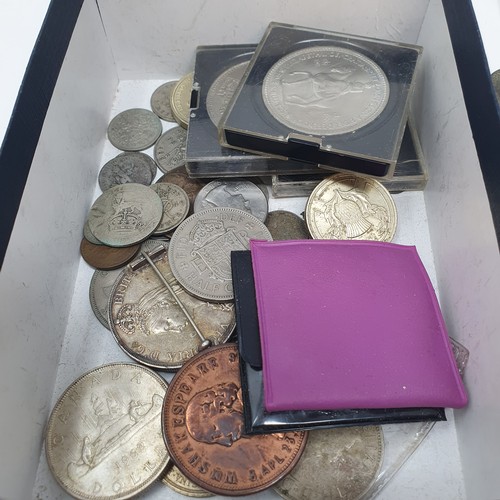 92 - A Queen Victoria crown, other crowns and assorted coins