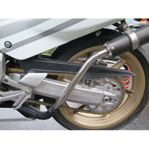 76 - A 1989 Honda NSR 250 MC18
Registration number H981 YTU
Frame number MC181105562
Engine number 110556... 