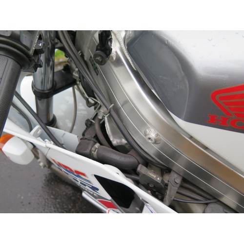 76 - A 1989 Honda NSR 250 MC18
Registration number H981 YTU
Frame number MC181105562
Engine number 110556... 