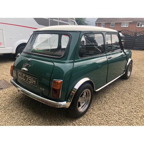 11 - 1969 Morris Mini Mk II
Registration number CLC 791H
Chassis number MA2S6B688290A
Green with a white ... 