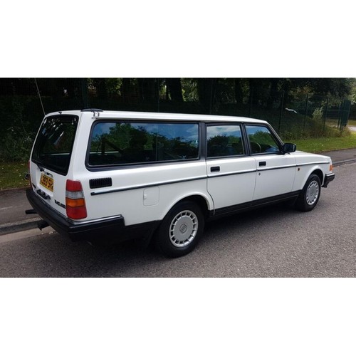 27 - 1992 Volvo 240 SE Estate 
Registration number K393 SHG  
One family owned before current vendor  
Ju... 