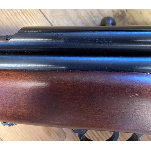 43 - A SMK XS 78 C02 Cal 5.5 mm air rifle, with a soft case