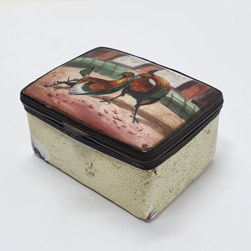 65 - A 19th century enamel box, lid decorated a cockfighting scene Match/Rules, slight loss, 5 cm wide