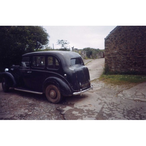 42 - 1952 Austin FL1 Hire car 
Registration number MFJ 399 
Black 
Supplied by A C Bulpin, Newton Abbot
P... 