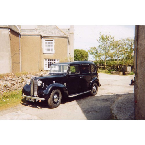 42 - 1952 Austin FL1 Hire car 
Registration number MFJ 399 
Black 
Supplied by A C Bulpin, Newton Abbot
P... 