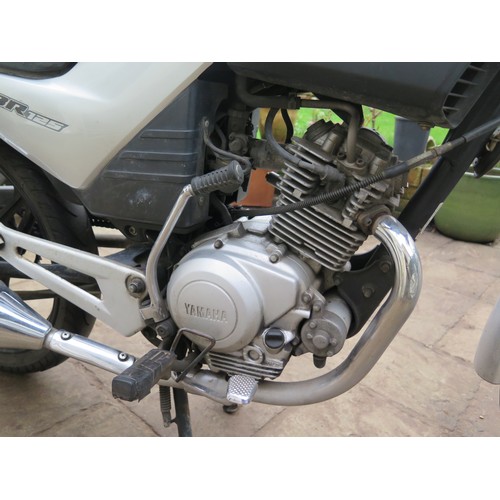 10 - 2006 Yamaha YBR 125 
Registration number WF56 VJU 
Frame number VG5RE031000220525 
Engine number  E3... 