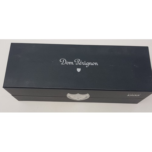 629 - A bottle of Dom Perignon vintage champagne, 1999, boxed