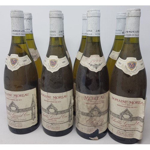 655 - Eleven assorted bottles of Chablis, Moreau et Fils (11)