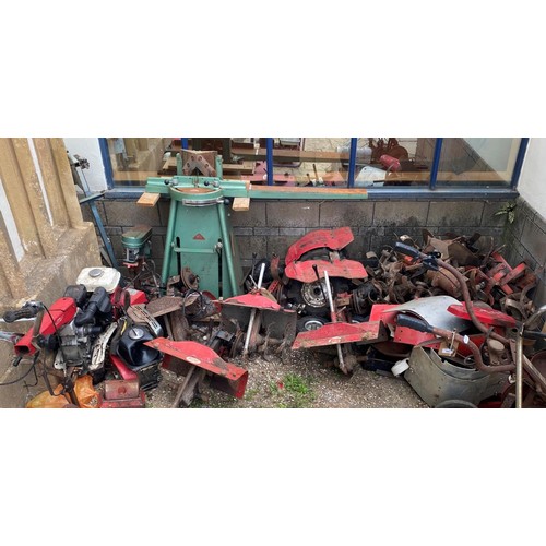 963 - A Morso frame cutter, a Mig welder and various rotavator parts (qty)