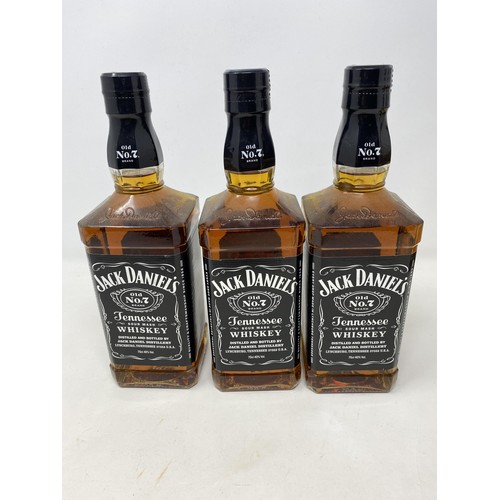 669 - Six bottles of Jack Daniel's whiskey, and a 650 ml bottle of Keo Cyprus brandy, boxed (7)