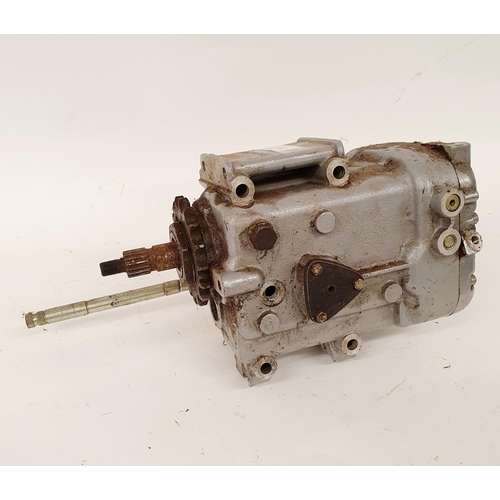 118 - A five speed gearbox, 5S6D0710