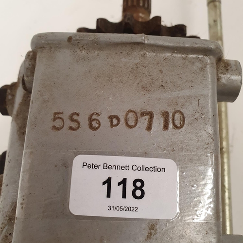 118 - A five speed gearbox, 5S6D0710