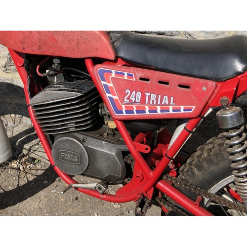 174 - Fantic Trial 240 trials bike
Garage stored for some time
No documents
Will need re-commisioning