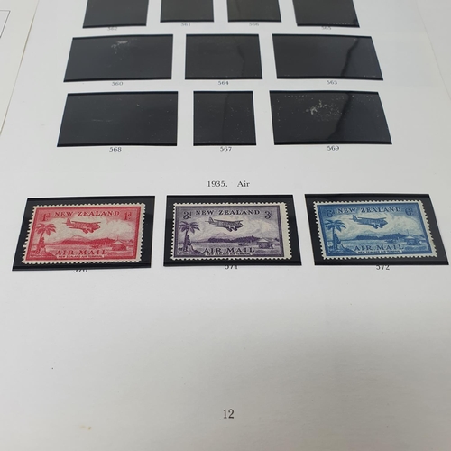 55 - A collection of New Zealand Mint stamps, 1909-1970, Cat. £1,200