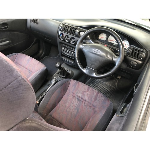 35 - 1996 Ford Escort Cabriolet Si
Registration number P320 AHO
Metallic gold
Alloy wheels
Just over 81,0... 