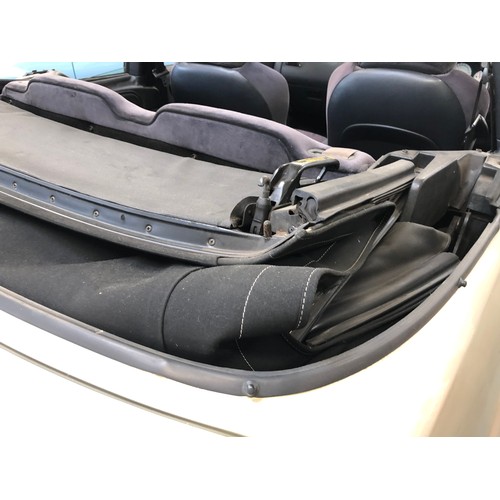 35 - 1996 Ford Escort Cabriolet Si
Registration number P320 AHO
Metallic gold
Alloy wheels
Just over 81,0... 