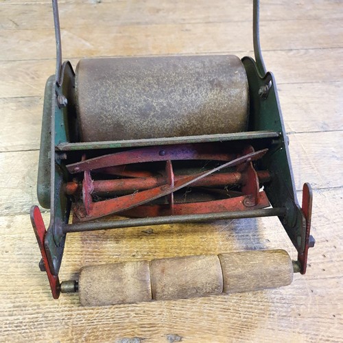 243 - A mid 20th century Webb child's lawnmower