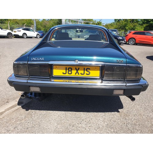 39 - 1991 Jaguar XJS Coupe 4.0
Registration number J8 XJS
Kingfisher blue with a doeskin leather interior... 