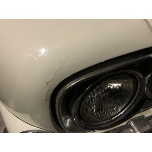 49 - ***Estimate reduced to £3,000-4,000***
1962 Ford Zephyr Zodiac
Registration number 132 PRL
White
Bee... 