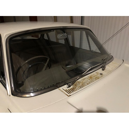 49 - ***Estimate reduced to £3,000-4,000***
1962 Ford Zephyr Zodiac
Registration number 132 PRL
White
Bee... 
