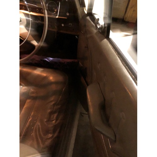 49 - ***Estimate reduced to £3,000-4,000***
1962 Ford Zephyr Zodiac
Registration number 132 PRL
White
Bee... 