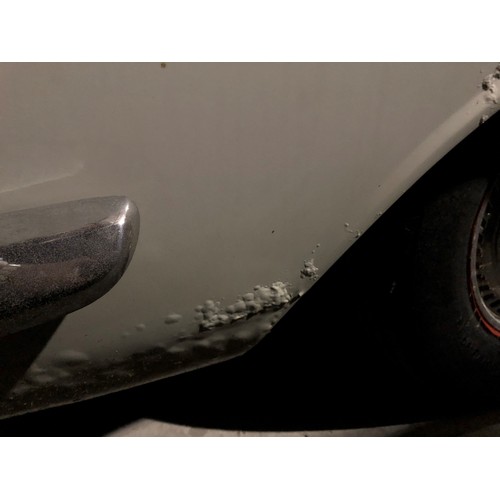 49 - ***Estimate reduced to £3,000-4,000***
1962 Ford Zephyr Zodiac
Registration number 132 PRL
White
Bee... 