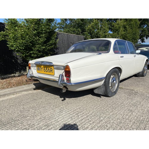 23A - 1976 Daimler Sovereign Series II
Registration number MHY 656R 
New head lining 
New fuel pumps 
Star... 