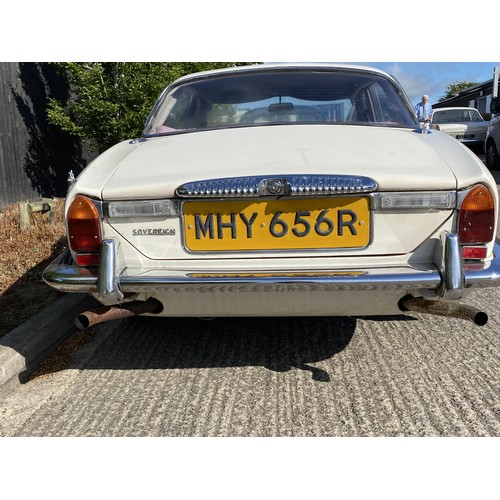 23A - 1976 Daimler Sovereign Series II
Registration number MHY 656R 
New head lining 
New fuel pumps 
Star... 