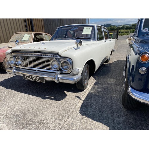 49 - ***Estimate reduced to £3,000-4,000***
1962 Ford Zephyr Zodiac
Registration number 132 PRL
White
Bee... 