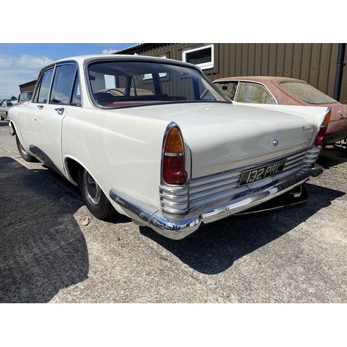 49 - ***Estimate reduced to £3,000-4,000***
1962 Ford Zephyr Zodiac
Registration number 132 PRL
White
Bee... 
