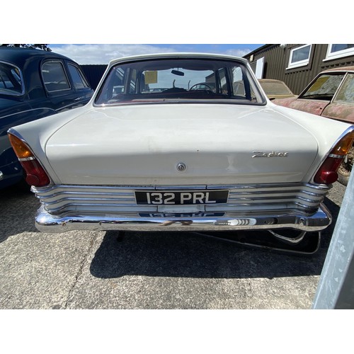 49 - ***Estimate reduced to £3,000-4,000***
1962 Ford Zephyr Zodiac
Registration number 132 PRL
White
Bee... 