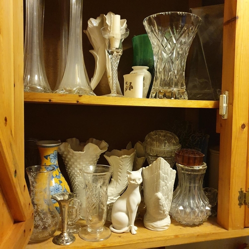 179 - The Utility Room and Toilet.
The contents including an oak wall mirror, 142 x 55 cm wide, a bentwood... 