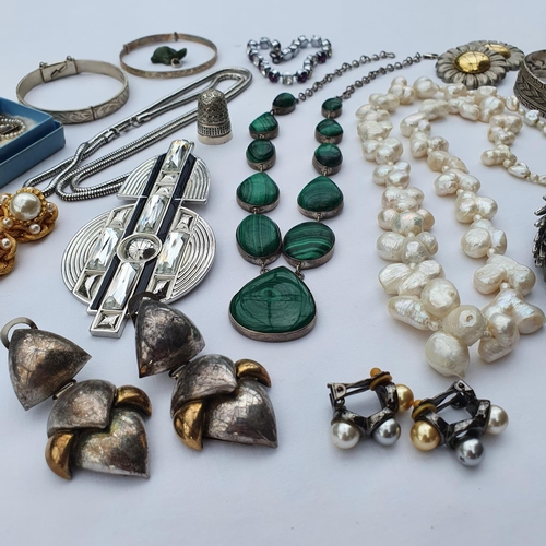 341 - A Jaeger large brooch, a malachite and silver coloured metal necklace, and other items of jewellery