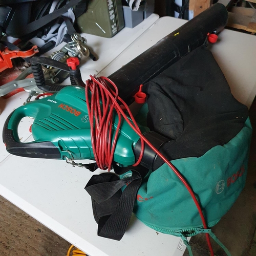 138 - A Bosch electric leaf blower